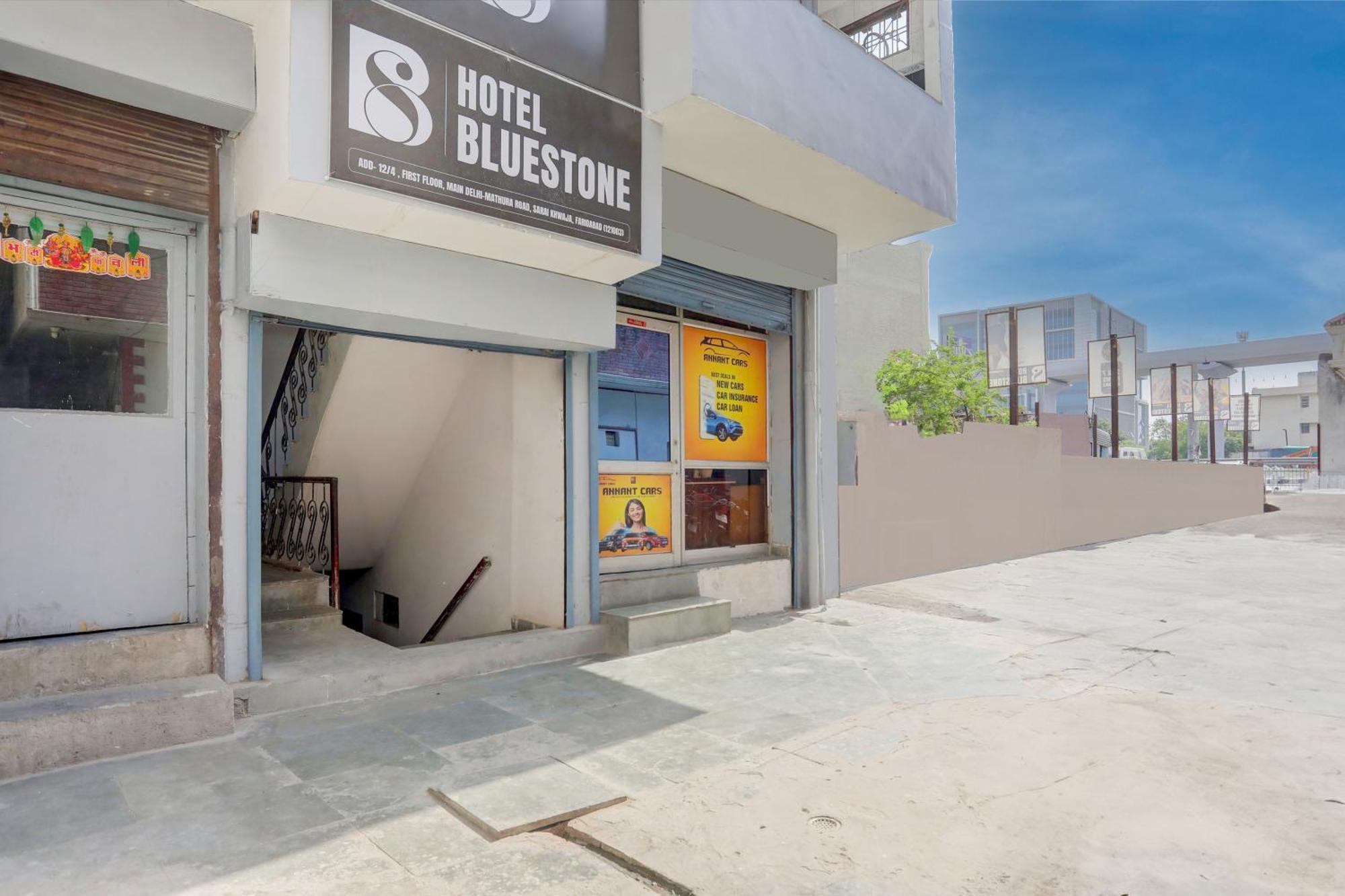 Super Hotel Live View Indraprastha Dış mekan fotoğraf